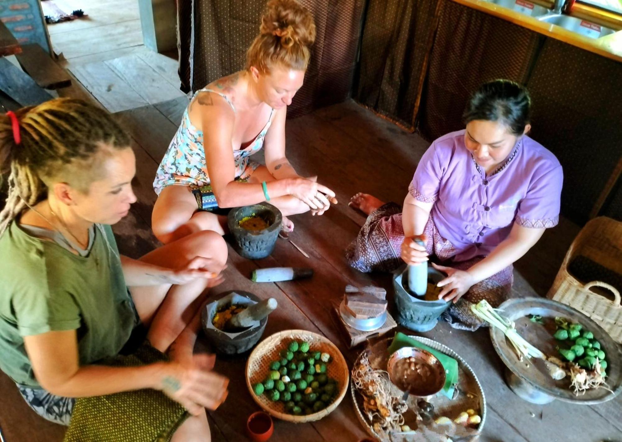 Banteay Srey Women'S Only Traditional Spa And Homestay Kampot Exterior photo